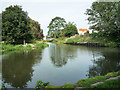 River Gade flows into Grand Union Canal in HP3 9WH