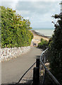 Footpath to the beach in BN20 7RU