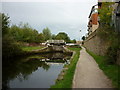 Walking along the Leeds to Liverpool Canal #19 in LS3 1EF