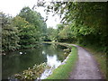 Walking along the Leeds to Liverpool Canal #51 in LS5 3BL