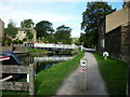 Walking along the Leeds to Liverpool Canal #104 in BD10 0DQ