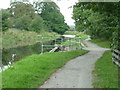 Walking along the Leeds to Liverpool Canal #131 in BD10 0SP