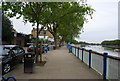 Thames Path along Putney Embankment in SW15 1HL