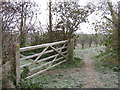 Footpath to Longmete Road in CT3 1DX