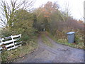 Footpath to Heveningham Long Lane & entrance to Vale Farm in IP17 2LW