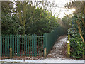 Footpath to New Lane in HX3 0JU