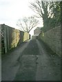 Footpath to Fulneck - Mill Hill in LS28 9NS