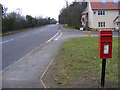 B1438 Yarmouth Road & Parklands Postbox in IP13 6EF