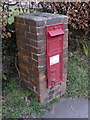 Blackpool Corner: postbox № EX13 111 in EX13 5UJ
