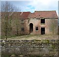 Old farm buildings at Stony Houghton in NG19 8TR