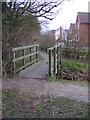 Footbridge on the footpath to Thurlow Close in IP17 1GD