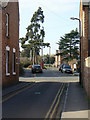 Narrow Lane becomes Broad Walk in CV37 9AG
