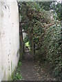 Footpath - Roker Lane in BD4 0RU