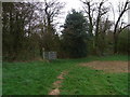Footpath leaves bridleway in B95 6DJ