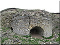 Derelict lime kiln at Fullarton in EH26 8QQ