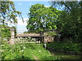 Railway bridge over the Duke's Cut in OX2 8FU