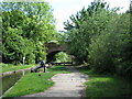 The road bridge crosses the Oxford Canal below the lock in OX2 8PE