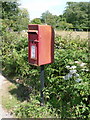 Sway: postbox № SO41 33, Arnewood Bridge Road in SO41 6BH