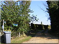 Footpath to Meadow Farm & Fox Hill & Entrance to Spinneyfields in IP12 3EX
