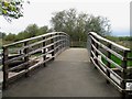 Footbridge over the canal in LE4 8AF