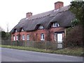 Thatched cottages near Beufre Farm in SO42 7YB