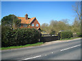Houses on Bloomfield Hatch Lane in RG7 1LE