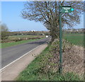 North along Countesthorpe Road in LE8 4FF