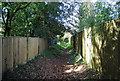 Footpath to Tonbridge Rd in TN15 9EA