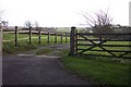The track down to Conduit Farm in OX7 6NH