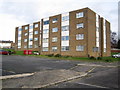 Luton: Garfield Court in LU2 8RL