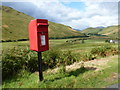 Glen More: postbox № IV40 27 in IV40 8LA