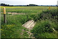 Footpath junction and footbridge in MK45 4QP