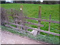 Footpath to Manor House Farm in DE6 2ET
