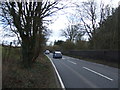 Lower Harpenden Road (B653) in LU2 9PH