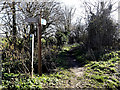 Angles Way footpath to Castle Road in NR35 1TN