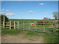 Gate into fields   by Hollow Bridge in St. Margaret, South Elmham