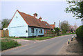 Cottages in Dereham Road in Beeston (Breckland)