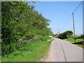View north along Mautby Lane in NR29 3JB