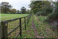Footpath to Batsford in GL56 9QA