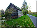 Pond and barn at Oliver's Farm in RG26 5AJ