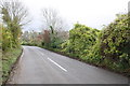 Minor road into Stonesfield from the west in OX29 8DY