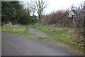 Junction of footpaths and minor road at Cleveley Bank in OX7 4BZ
