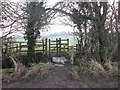 Footbridge and stile west of Harthill in S26 7XN