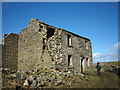 Derelict farmhouse, Black Hill in BD24 0LP