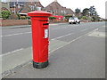 GR pillarbox in Corton Road in NR32 4JB