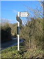 Signpost to Quicks Green in RG8 8RP