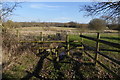 Stile on footpath on the way down to the Loddon in RG27 0HE