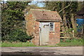 Small brick hut at Beanford Farm in TN33 0RL