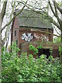 Disused building to the north of Bridge No 4, Coventry Canal in CV6 5GJ