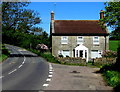 House at the northern edge of Templecombe in BA8 0HE